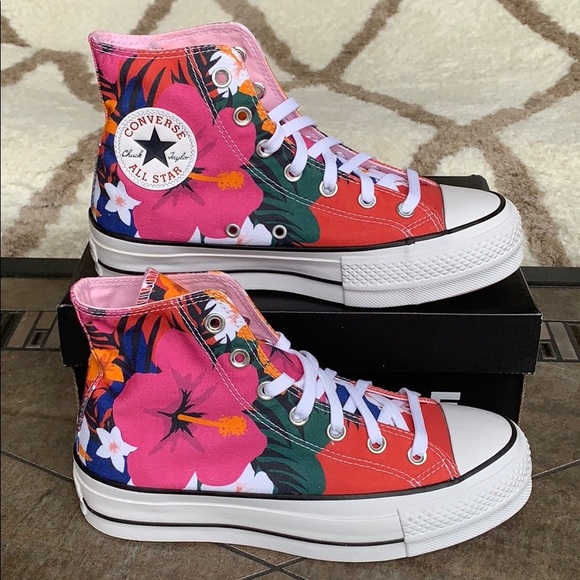 CONVERSE CTAS LIFT HI PLATFORM WMNS - Picture 15 of 16